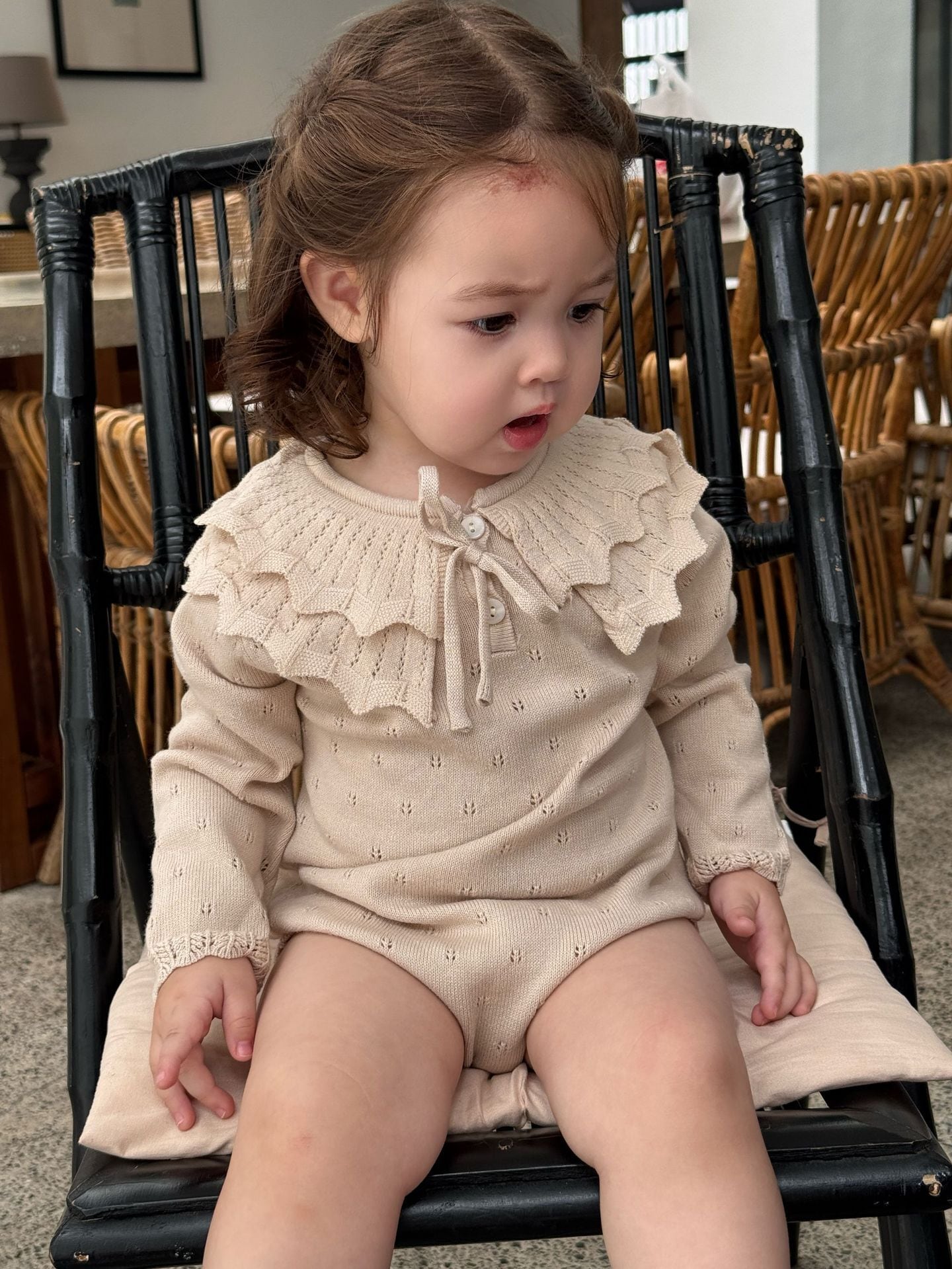 透かし編みニットロンパース