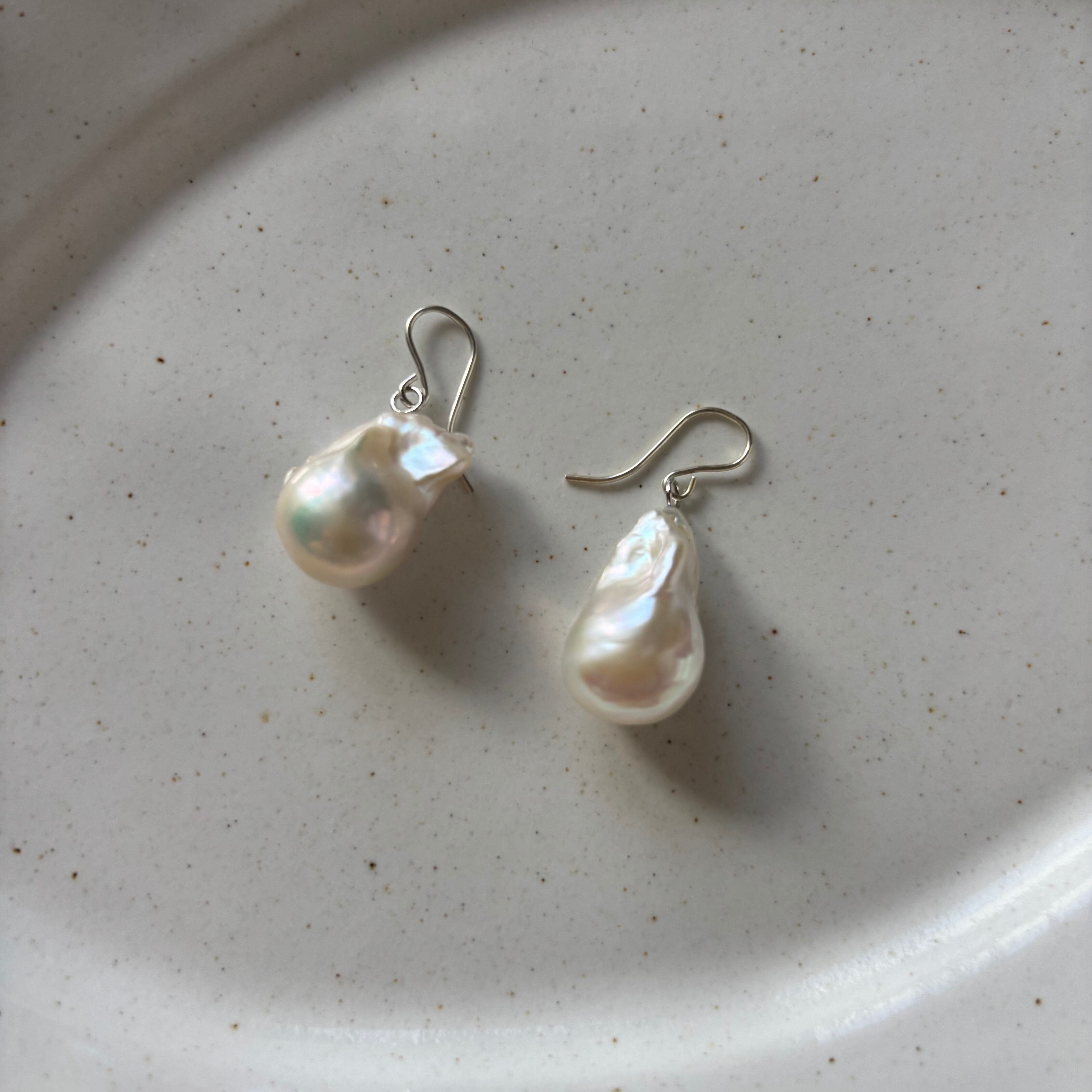 baroque pearl pierce