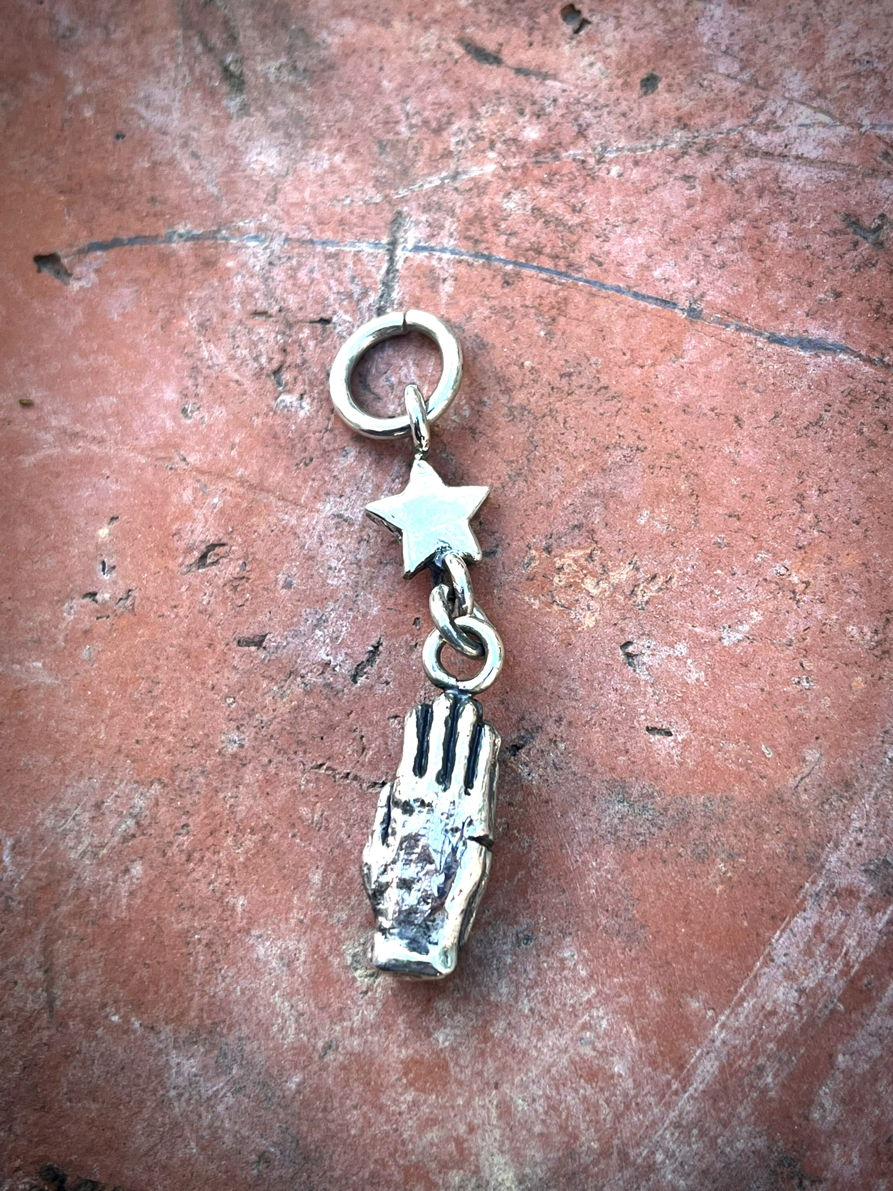 祈りの手、感謝の手　星に願いを。 silver925 祈りの手、感謝の手星に願いを。 silver925