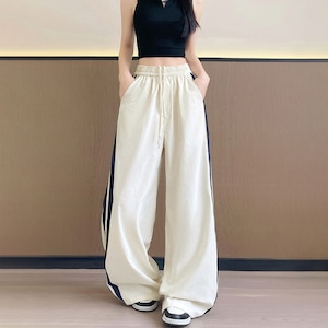 サイドライン ワイドパンツ レディース 韓国 春夏 Y2K ストリート ドローコード イージーパンツ トラックパンツ ストレート ハイウエスト 脚長 着痩せ 体型カバー ゆったり ルームウェア ダンス 部屋着 カジュアル [LS-CGP031]