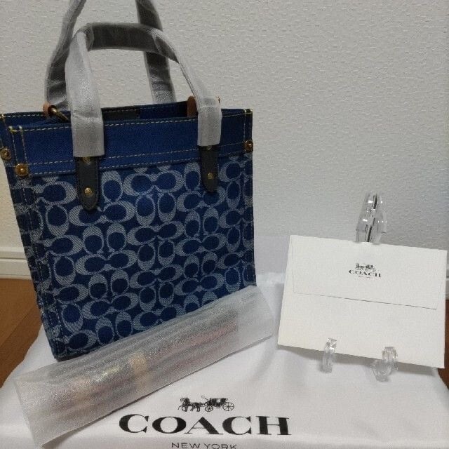 COACH コーチ フィールド トート 22 シグネチャー デニム 新作