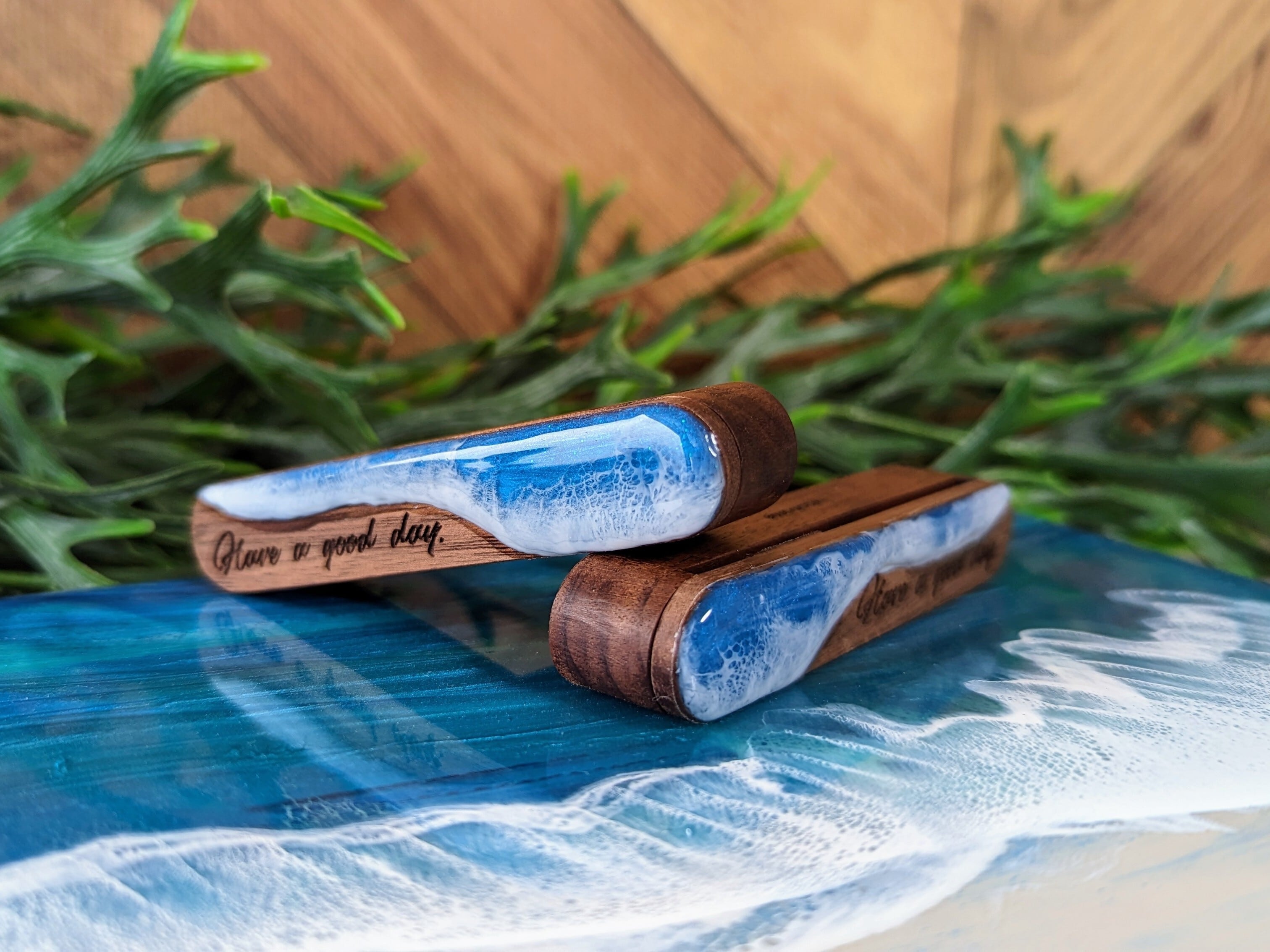 2個セット 車用アロマディフューザー 木製 エポキシ樹脂と海レジン