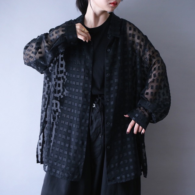 black one-tone full block pattern XX over silhouette black see-through shirt