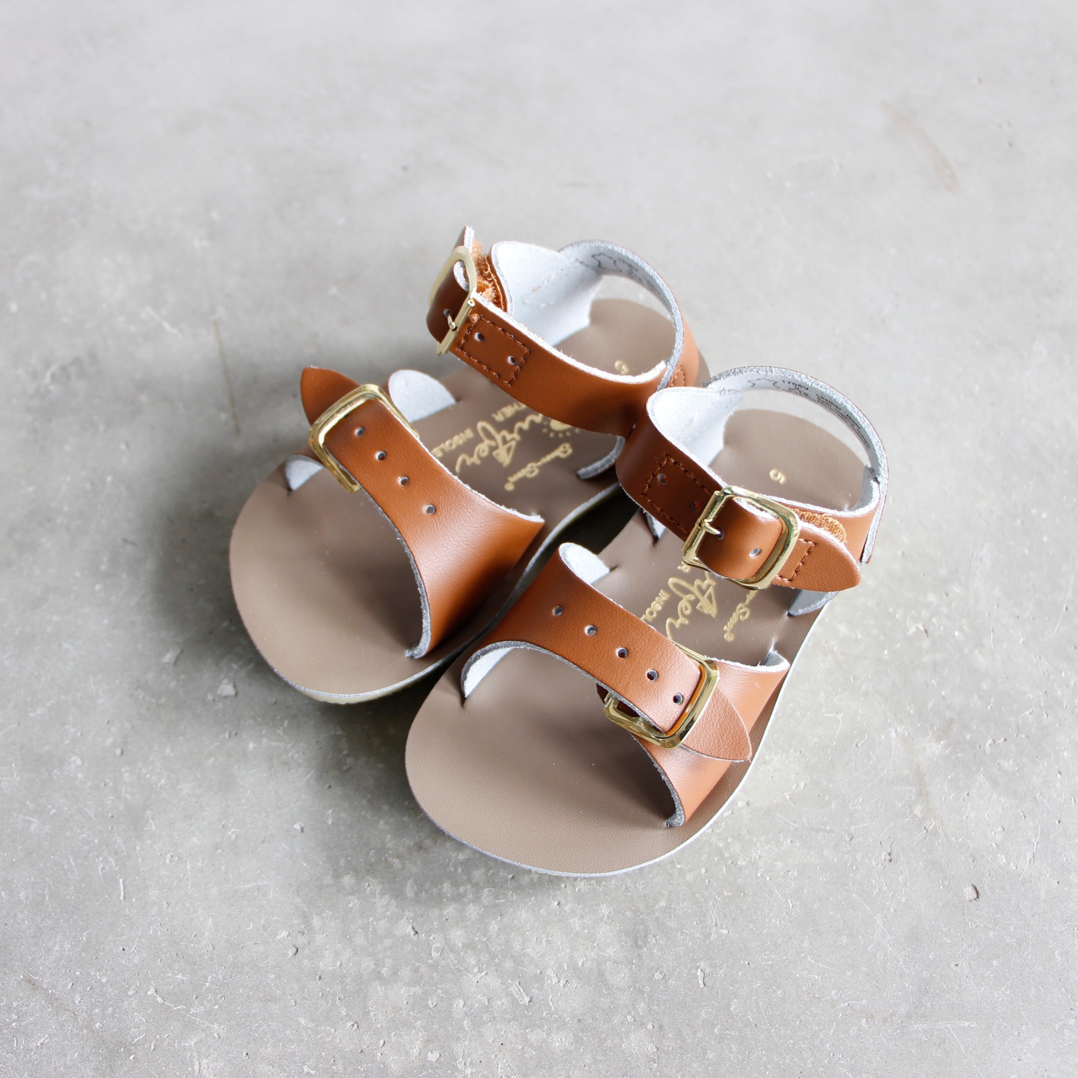 SALTWATER SANDALS》Surfer / tan / 20-22cm | cirkel mote