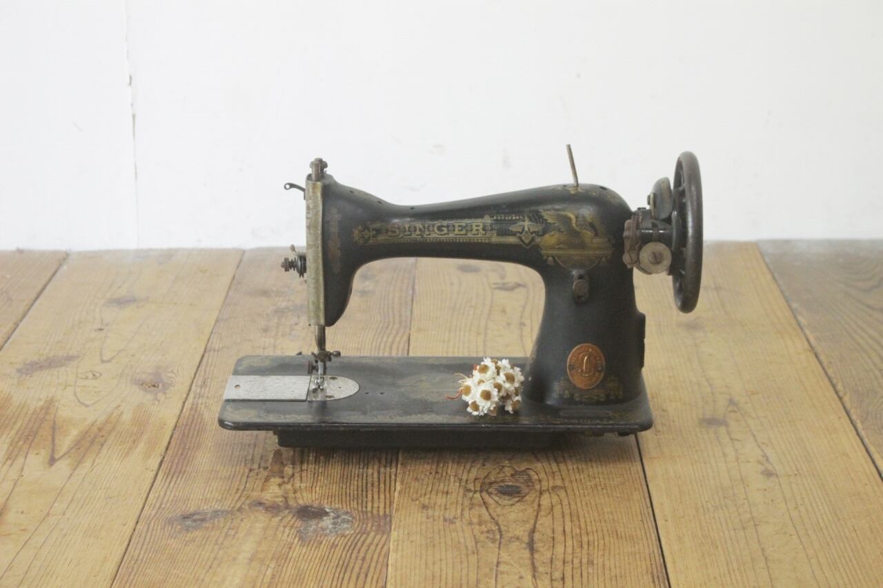 ミシン シンガー ヴィンテージ レトロ アンティーク ディスプレイなど アンティーク ミシン/ ディスプレイ ウッドボックス/ #シンガー