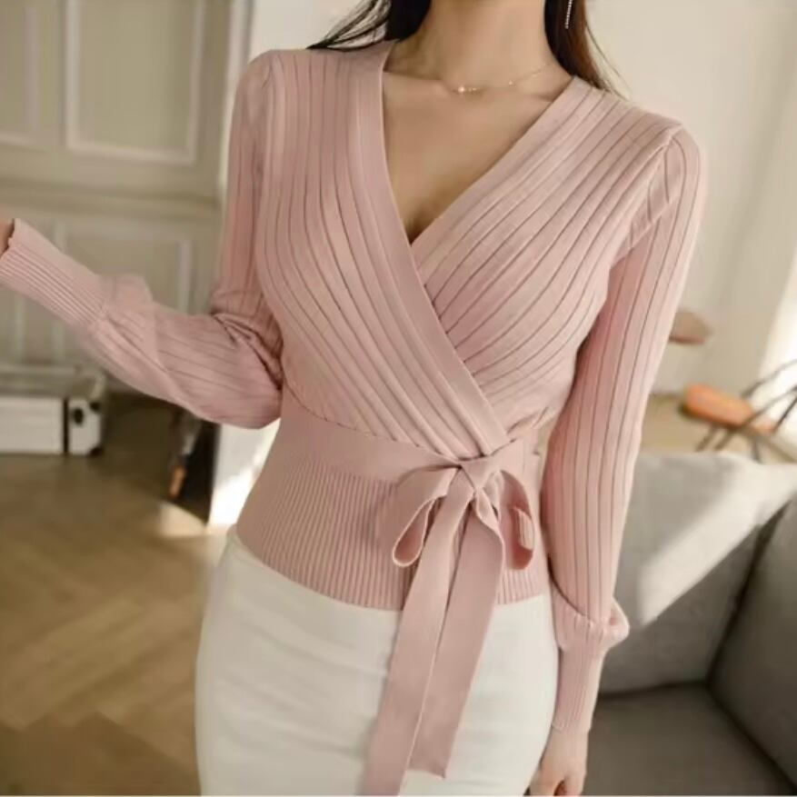 エレガントVネック リボンニット