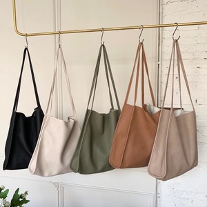 シンプルトートバッグ
