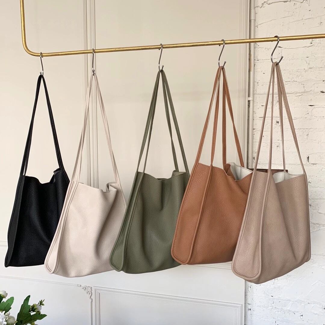 シンプルトートバッグ