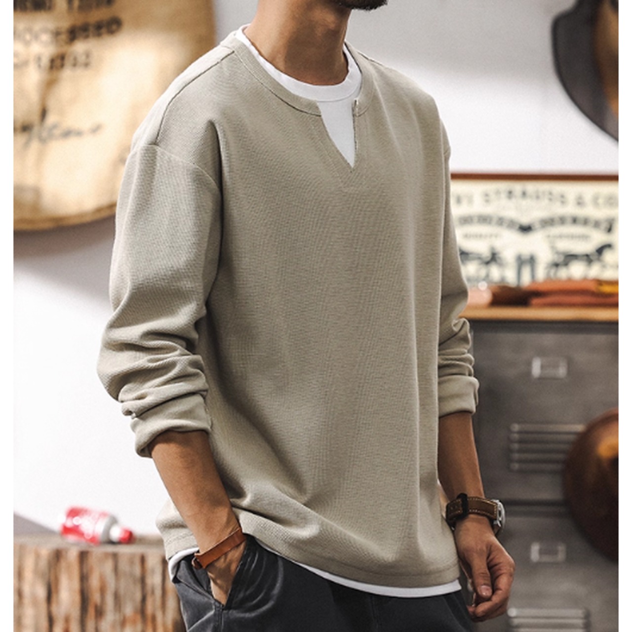 Vネックフェイクレイヤードシャツ 10204