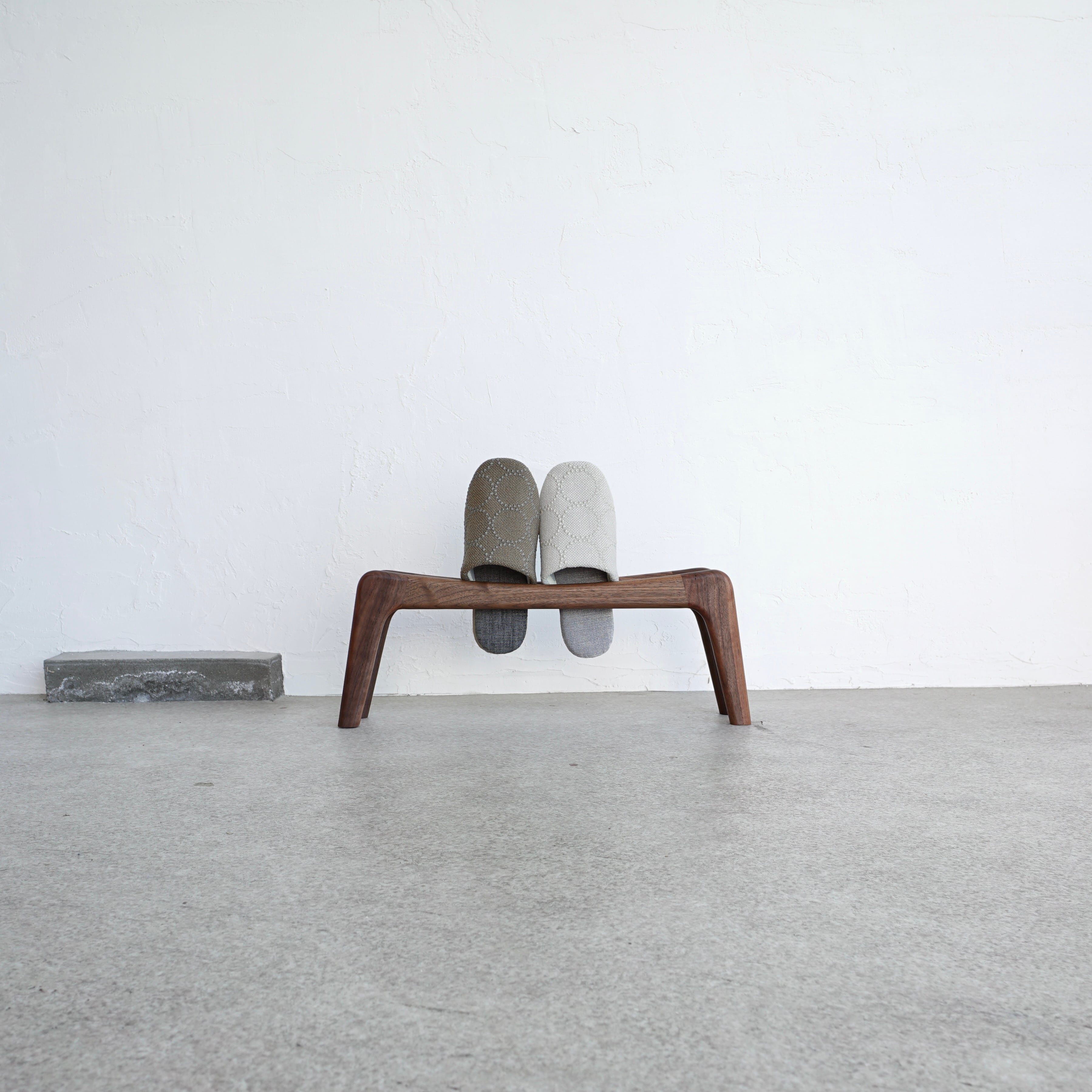スリッパラック ウォールナット無垢 SLIPPER RACK 木製 収納 玄関