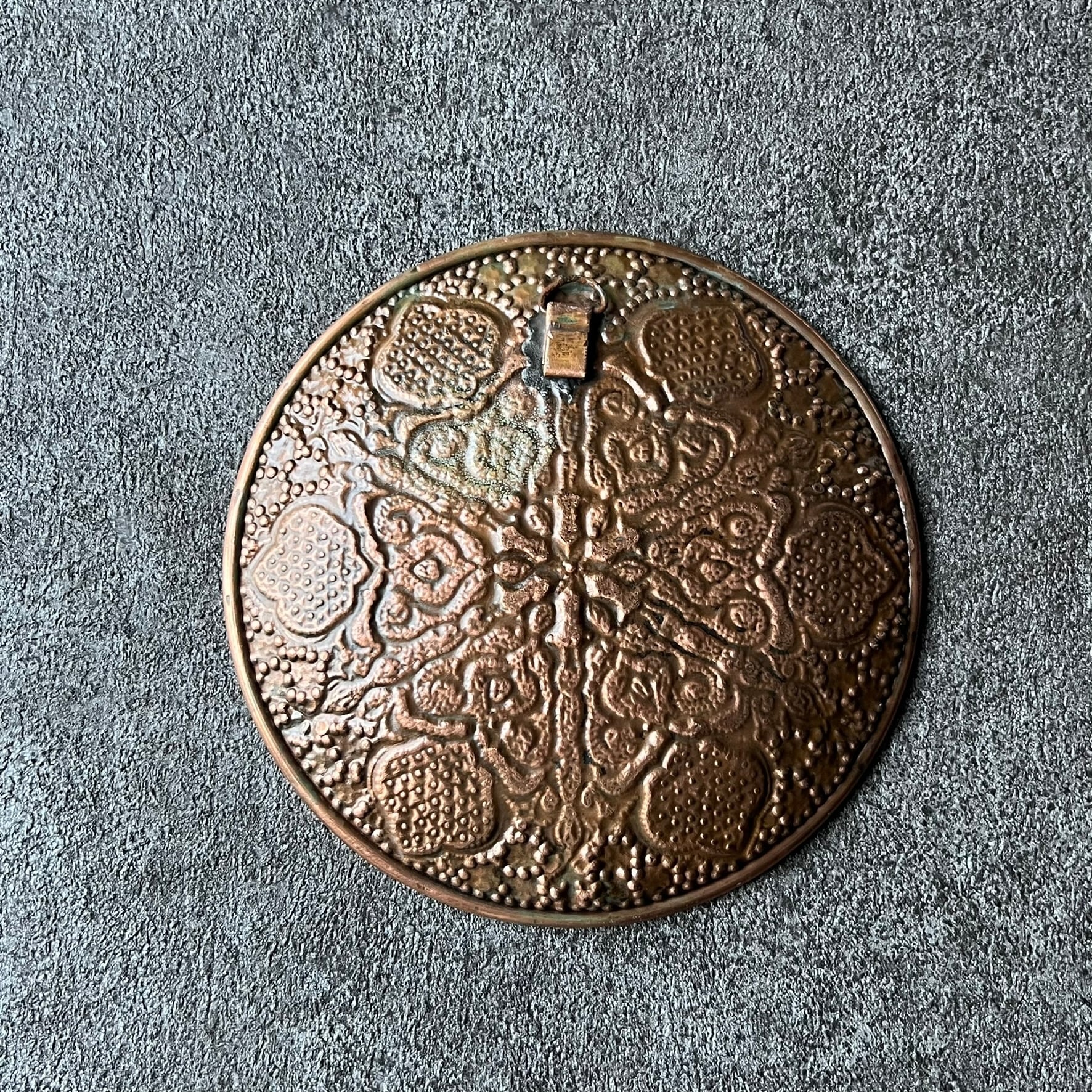 ペルシャの銅皿（ガラムザニー）Φ15cm 飾り皿 トレイ【GHALAM ZANI