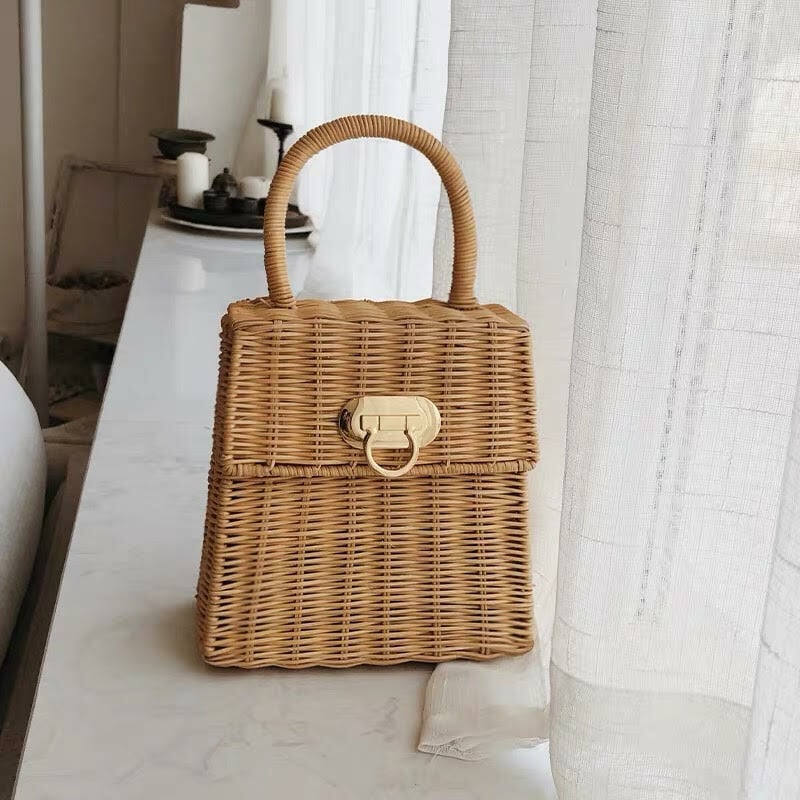 飾り金具付きかごバッグ ハンドバッグ ナチュラル | LILIANA
