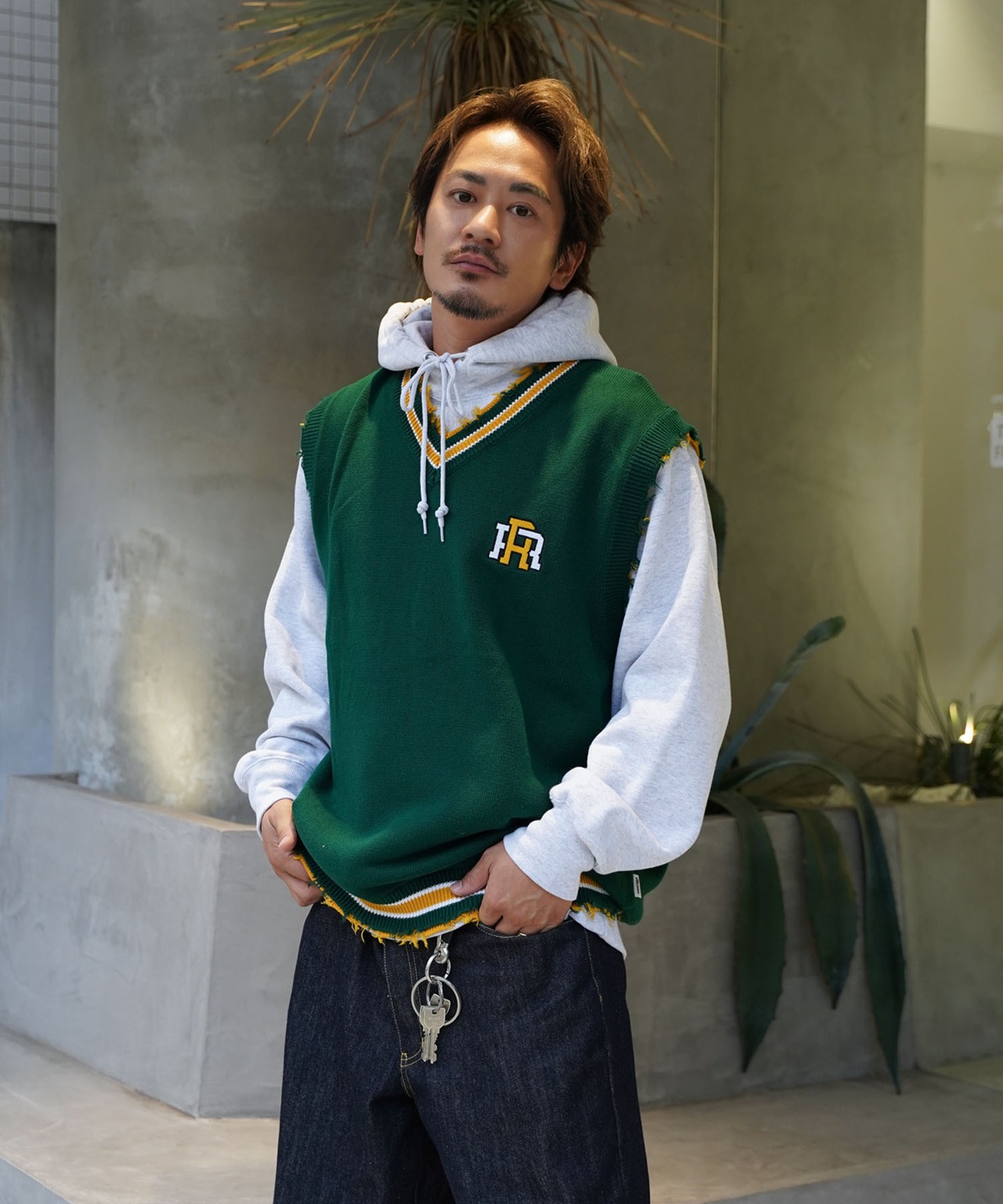 【#Re:room】ICON EMBROIDERY KNIT VEST［REK131］