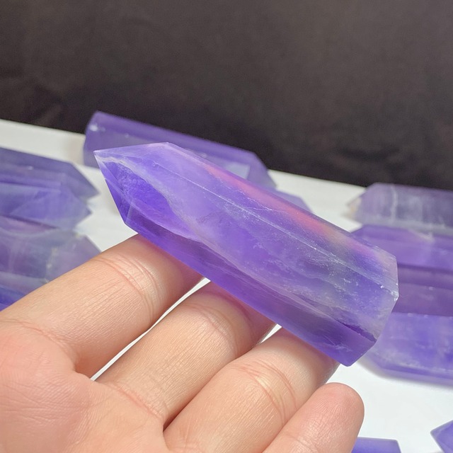 6.希少カラー・すみれ色フローライトポイント