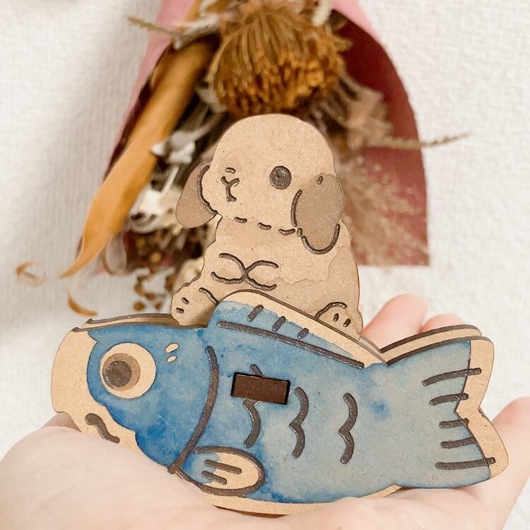 ゆらゆらする置物　たれみみさんと鯉のぼり
