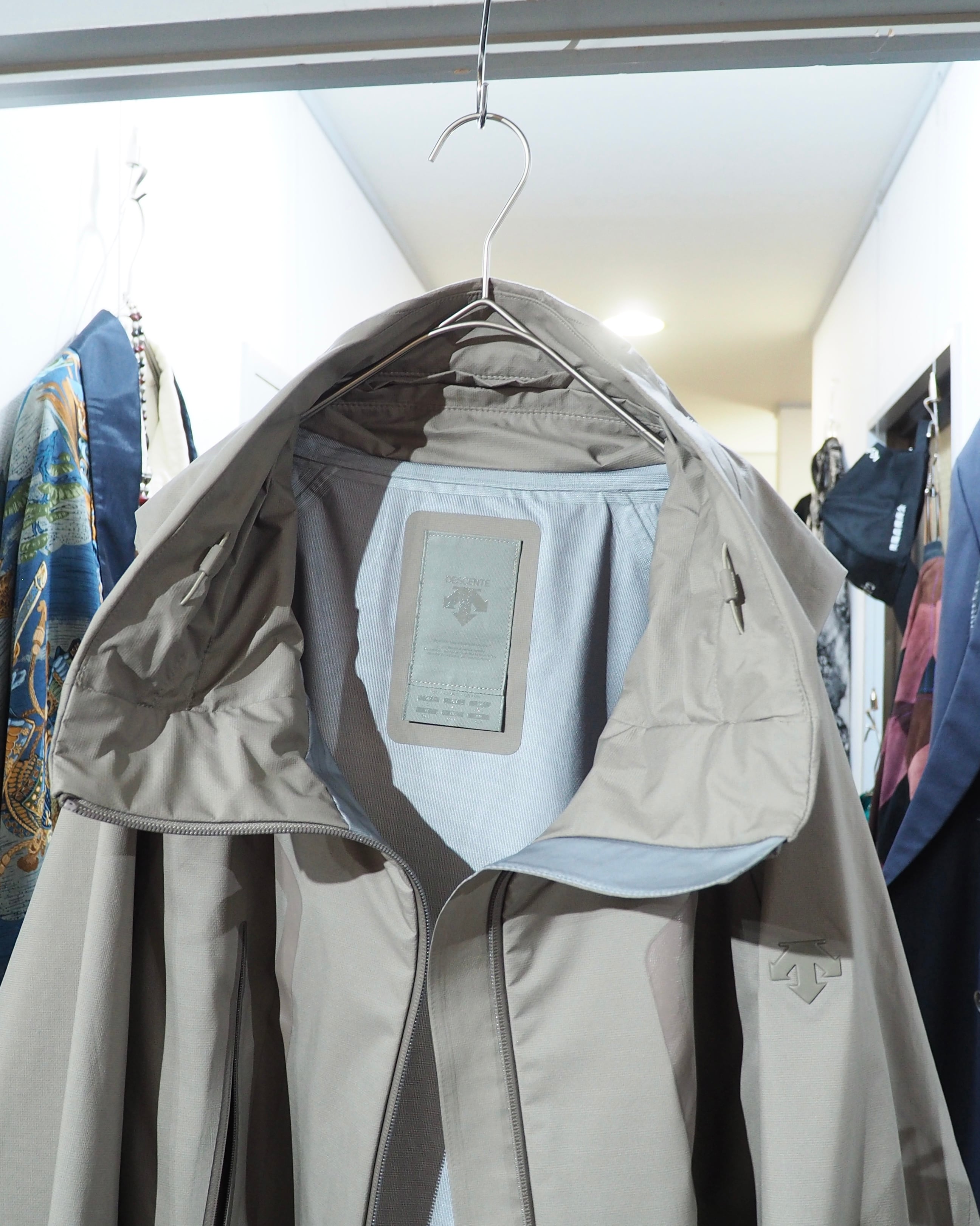 ” DESCENTE ALLTERRAIN ” ALL WEATHER COAT