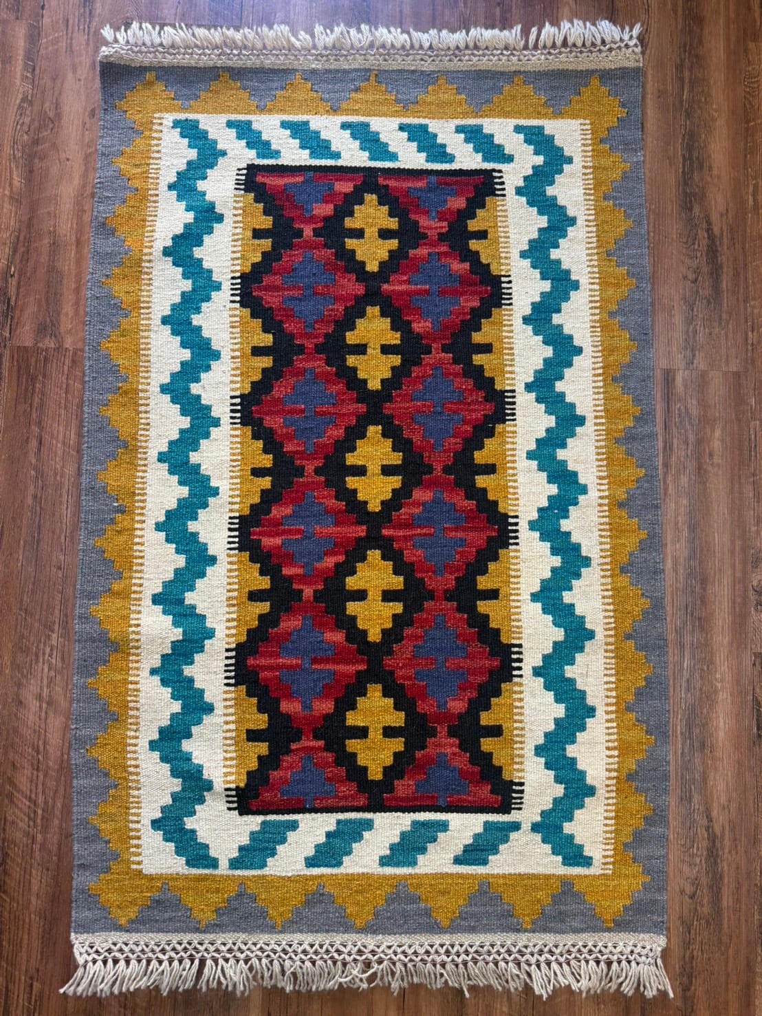 sasanianrugs ペルシャ絨毯専門店