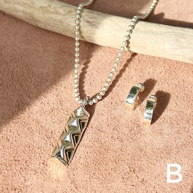 Indian Jewelry】KEVIN RAMONE トライアングル スタンプワーク