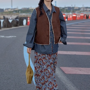 reversible piping boa vest J00138