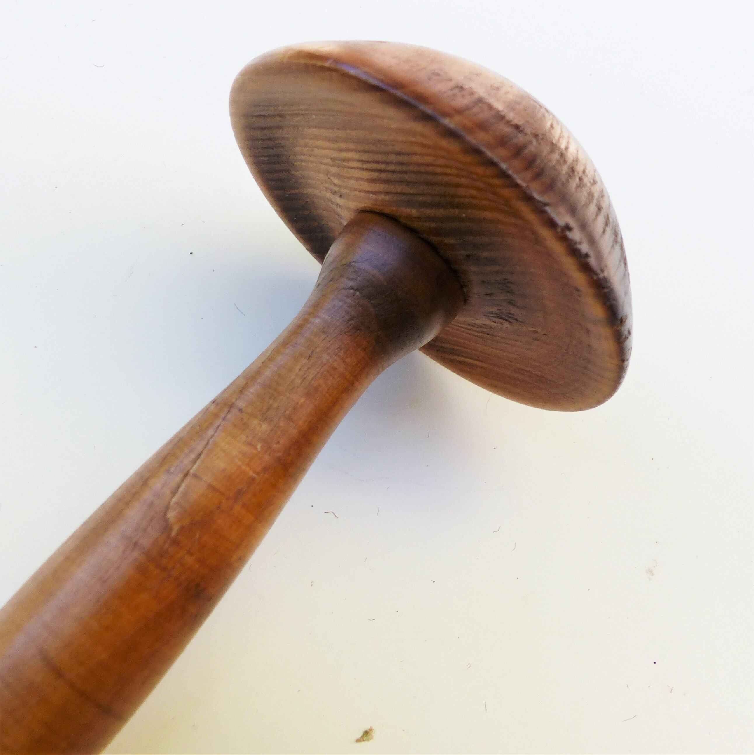 ダーニングマッシュルーム 木製きのこ ブラウン ドイツ