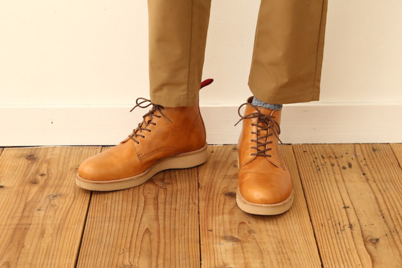 PLAIN TOE CHUKKA (WEDGE SOLE)