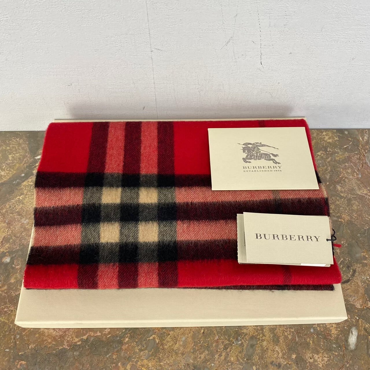 BURBERRY CHECK PATTERNED CASHMERE100% MUFFLER MADE IN SCOTLAND