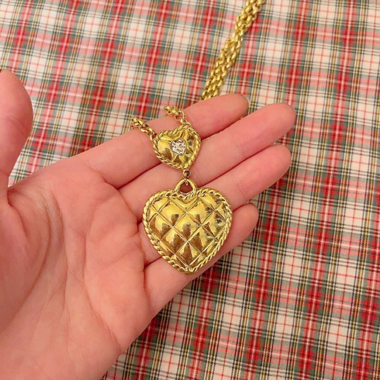 quilting heart gold necklace