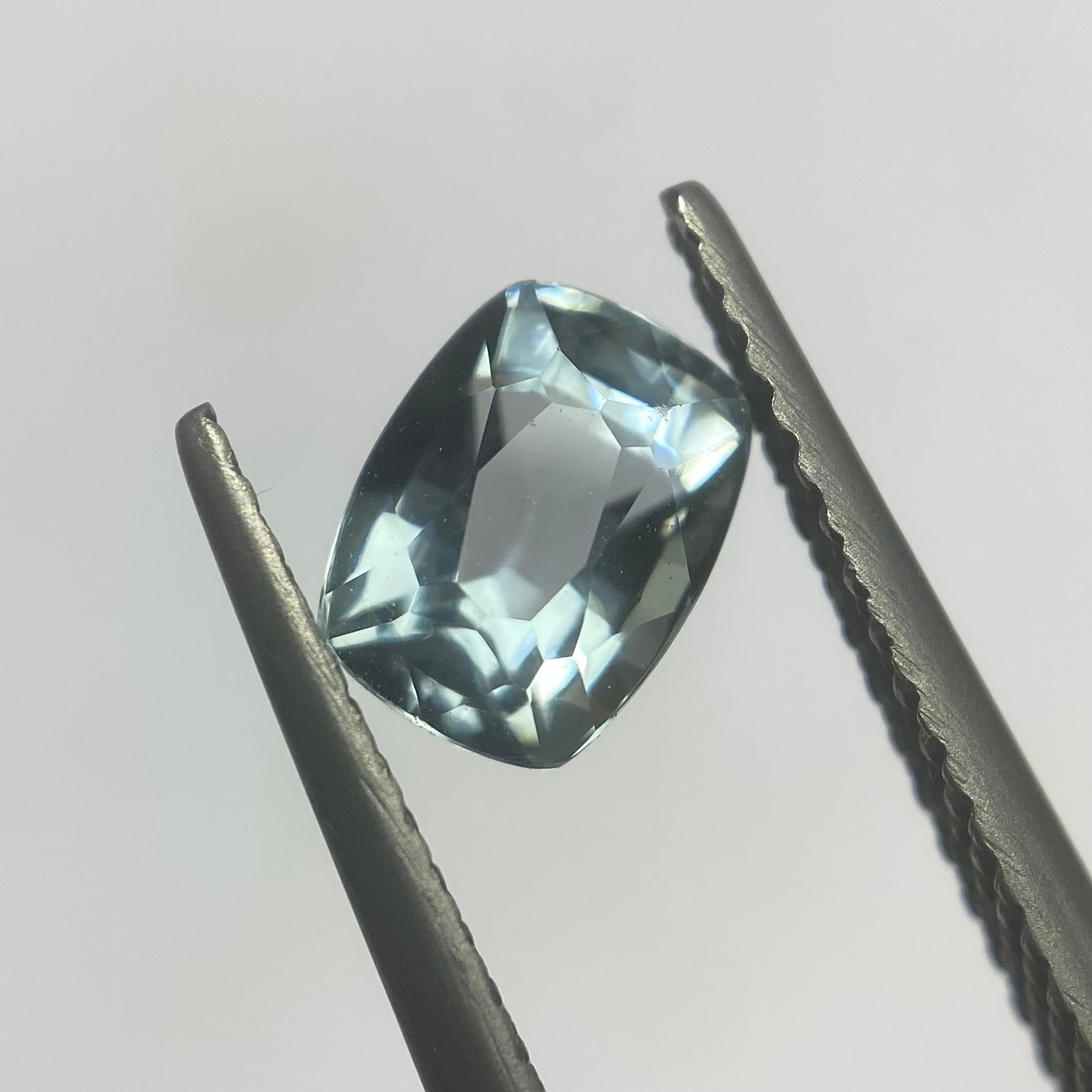 どこまでも澄んだクラシックなグレースピネル