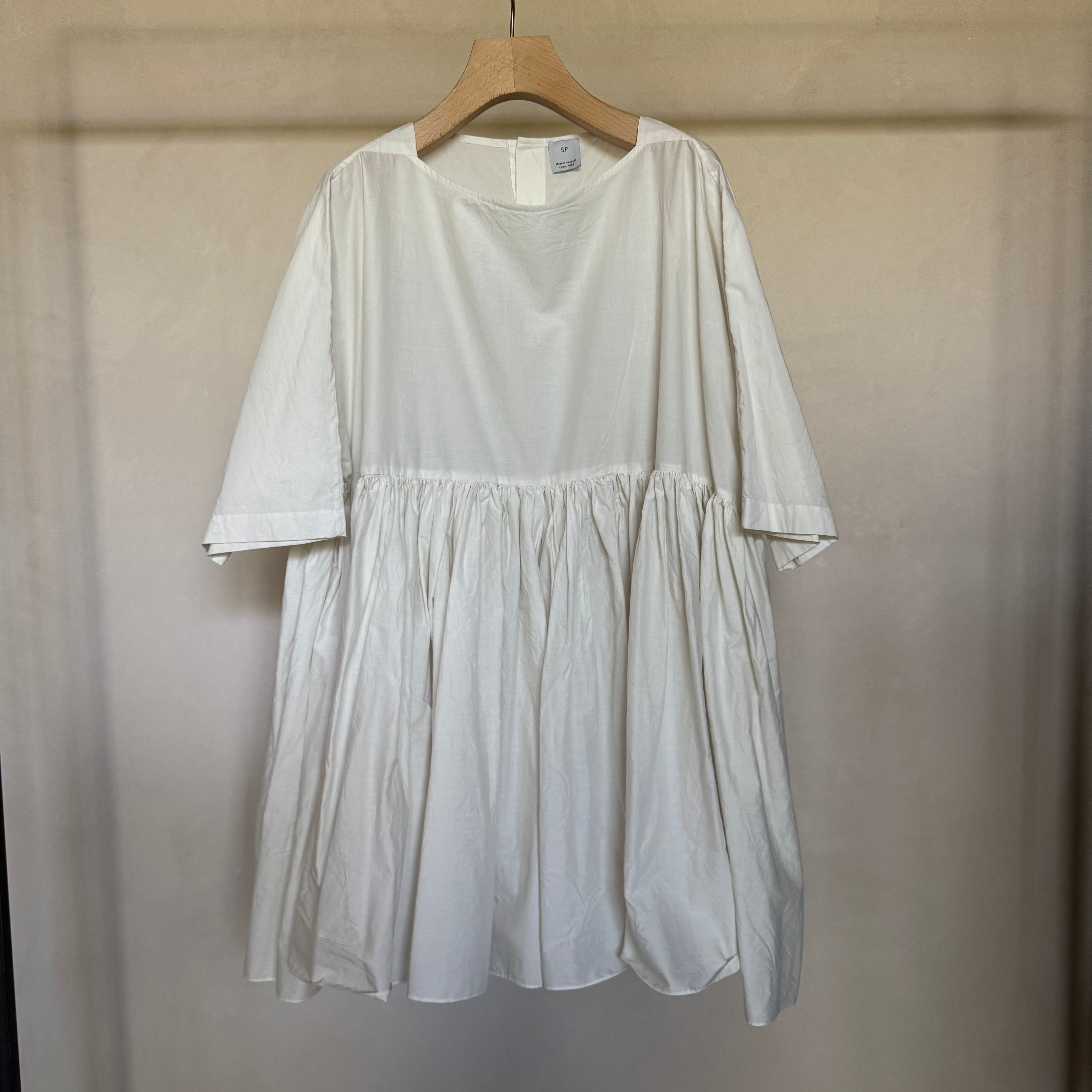 【期間限定販売】SP |WIDE GATHER SHORT-SLEEVE BLOUSE ※5/17 (日)18:00〜25(月)18:00