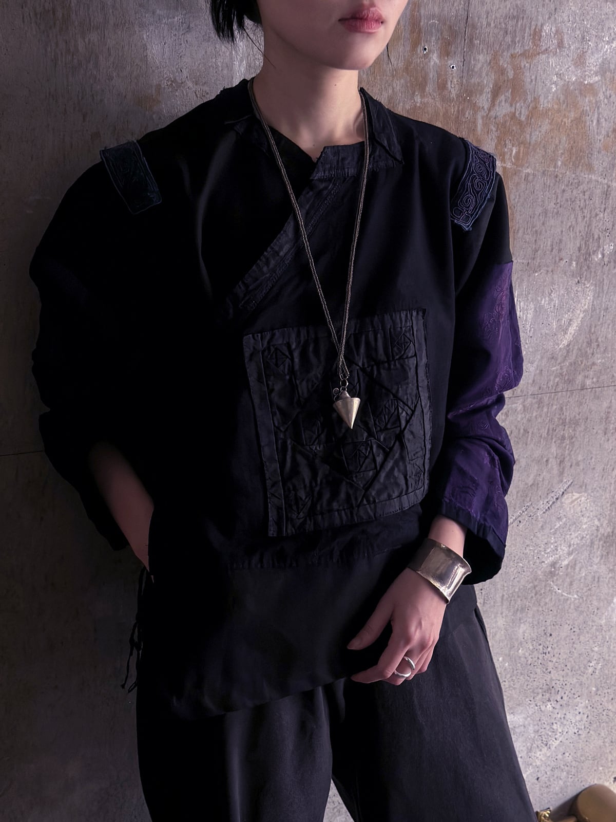 tay Original【BLACK and RE-SEW】／Vintage Zhuang embroidery