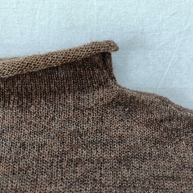 ウールモヘアの切り替えベスト