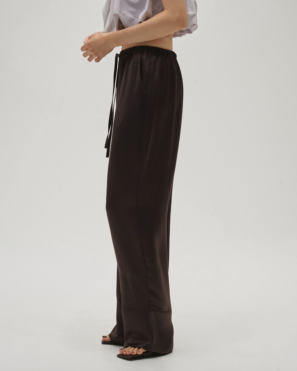 TODAYFUL(トゥデイフル) Satin Easy Pants | サウスオレンジ｜メンズ