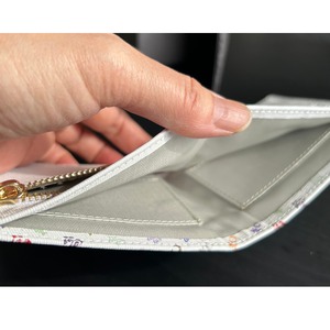 高知の二つ折り財布（牛革・薄型コンパクトタイプ）ホワイト×カラフル