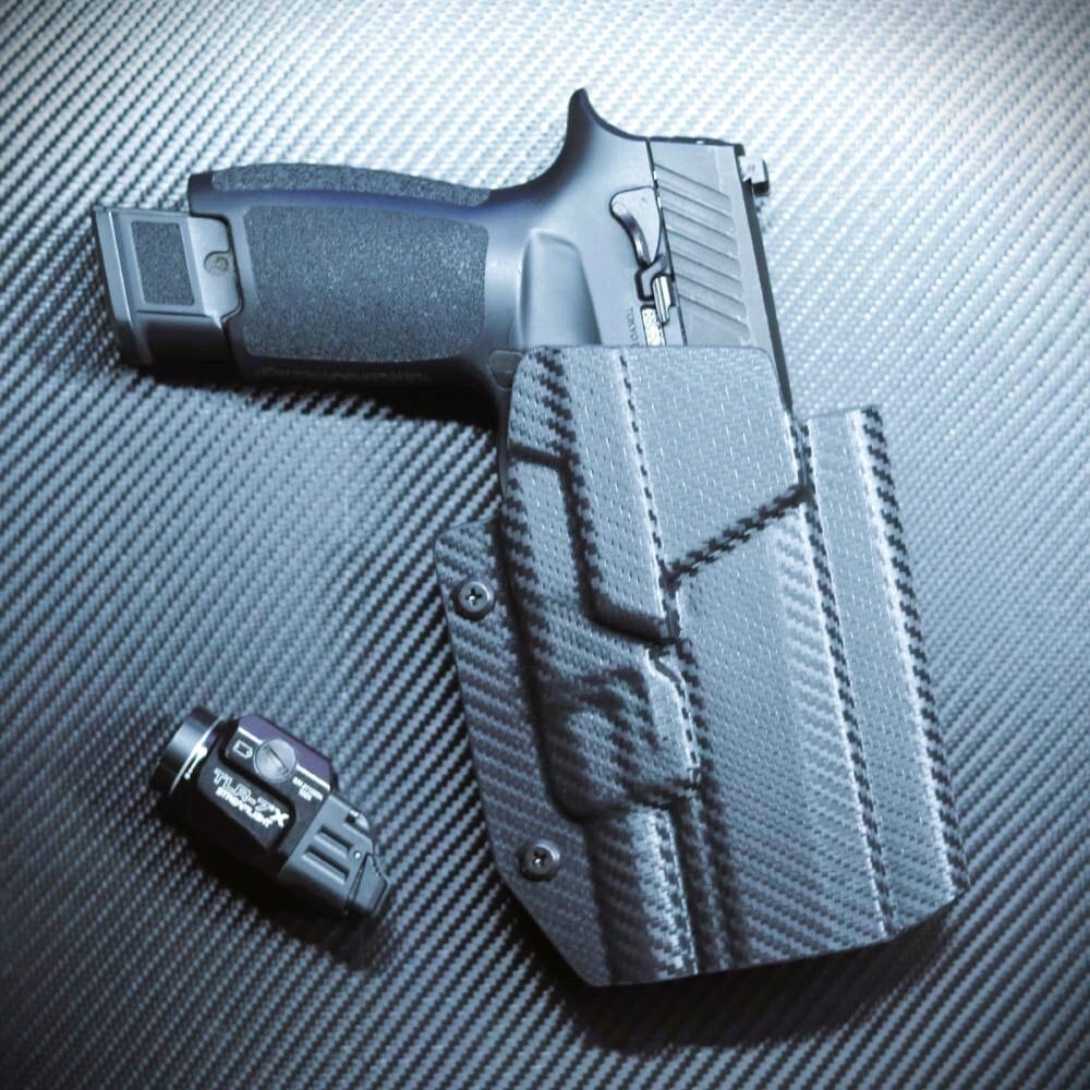 SUREFIRE 6P(旧ロゴ)＋V20 ナイロンホルスター セット 美品 SUREFIRE 6P(旧ロゴ)＋V20 ナイロンホルスター セット 美品 - メルカリ