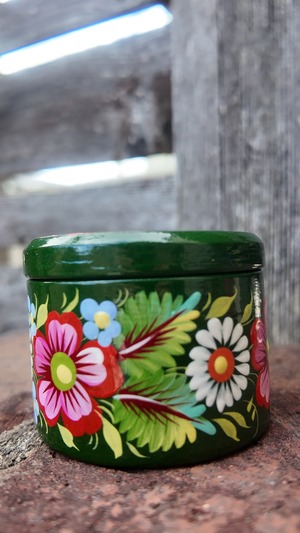 ペトリキウカ塗り　木製小物入れ・ジュエリーボックス（ティモシェンコ作）ウクライナ製