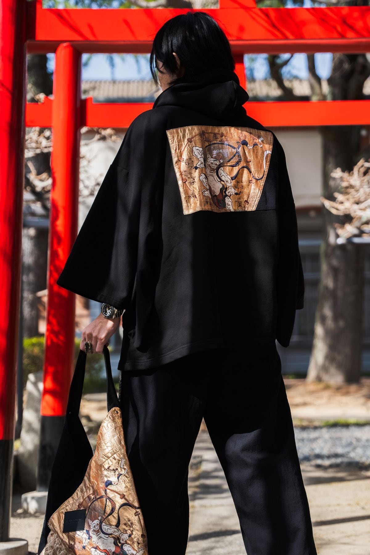 青木被服×KIMONOT®】コラボレーションKIMONOパーカー “西陣織「雷神