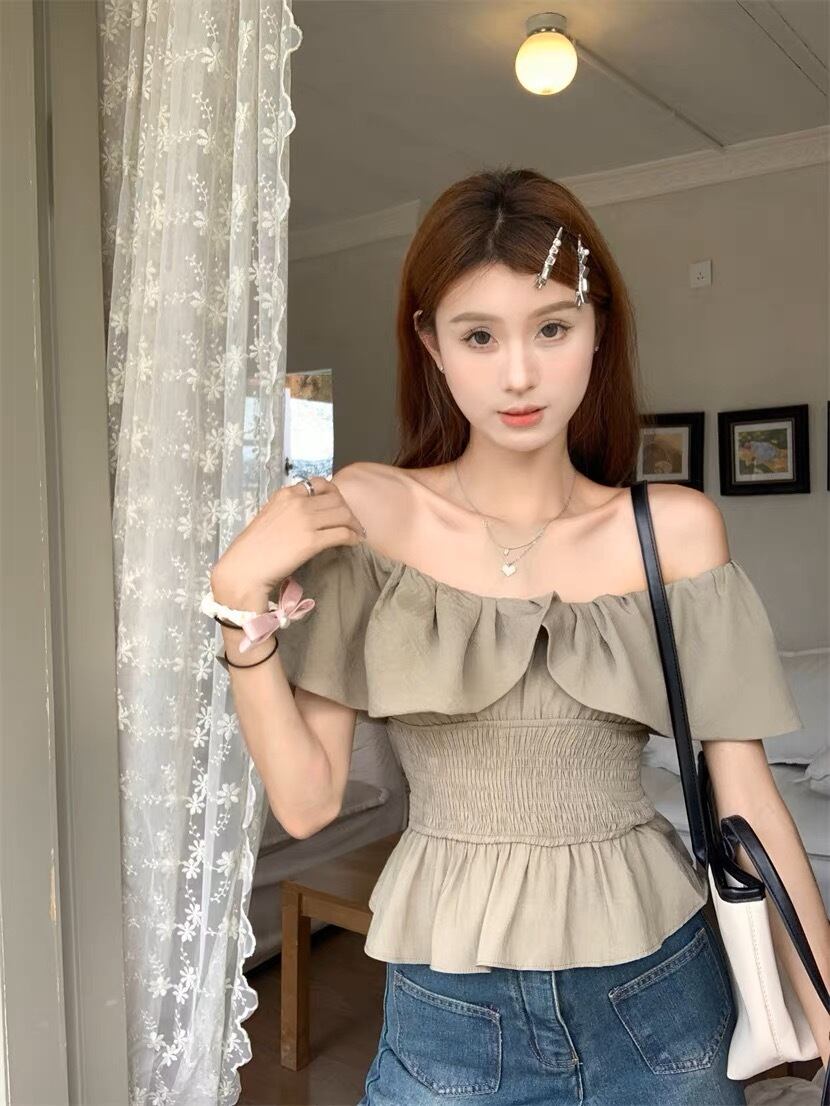 オフショルダーペプラムトップス G105CT0008 | liberal style