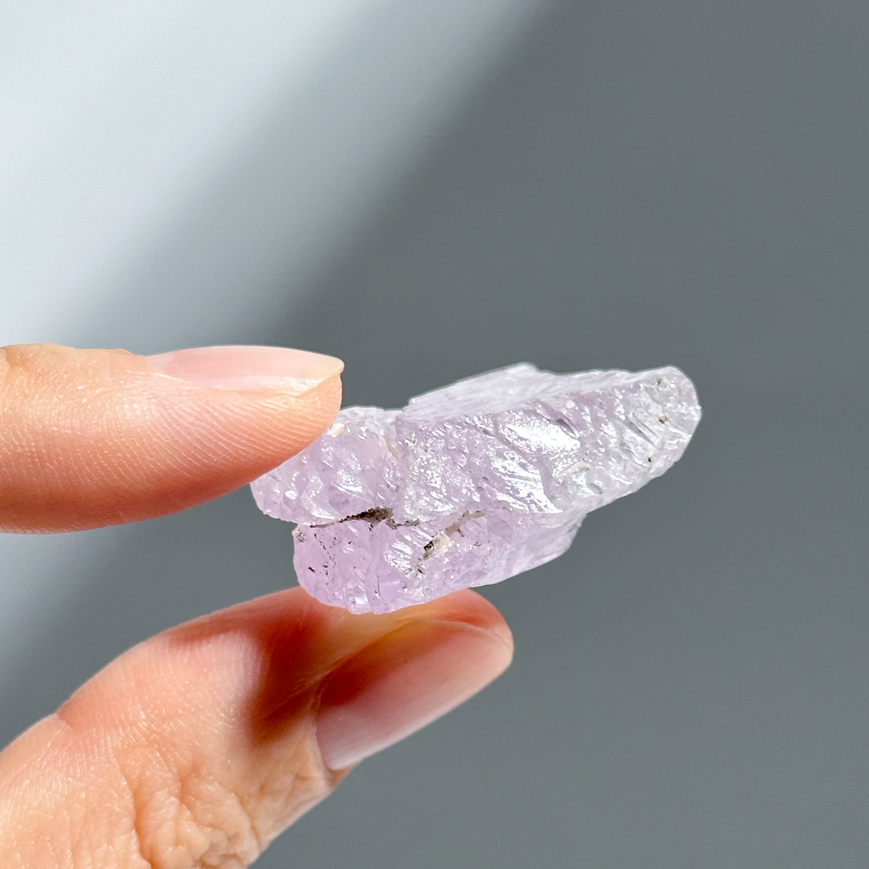 ハイクォリティ】クンツァイト 原石83◇ Kunzite ◇天然石・鉱物 ハイクォリティ】クンツァイト 原石83◇ Kunzite ◇天然石・鉱物