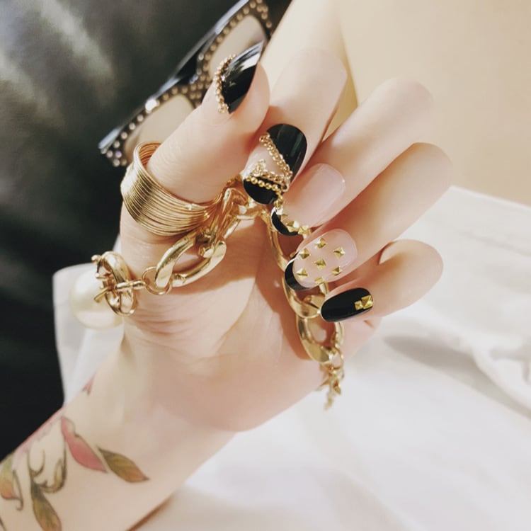 129ピンクに黒とゴールドがかっこいいネイルチップ(129) | lumierange