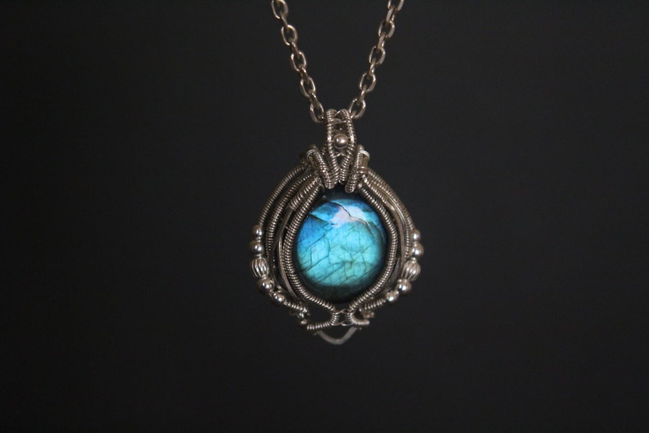Labradorite silver 925 wire wrapping pendant