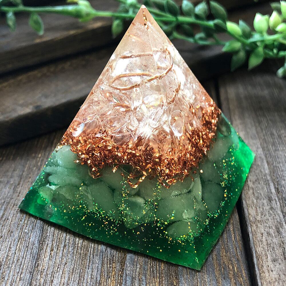 ピラミッド型Ⅱオルゴナイト アベンチュリン