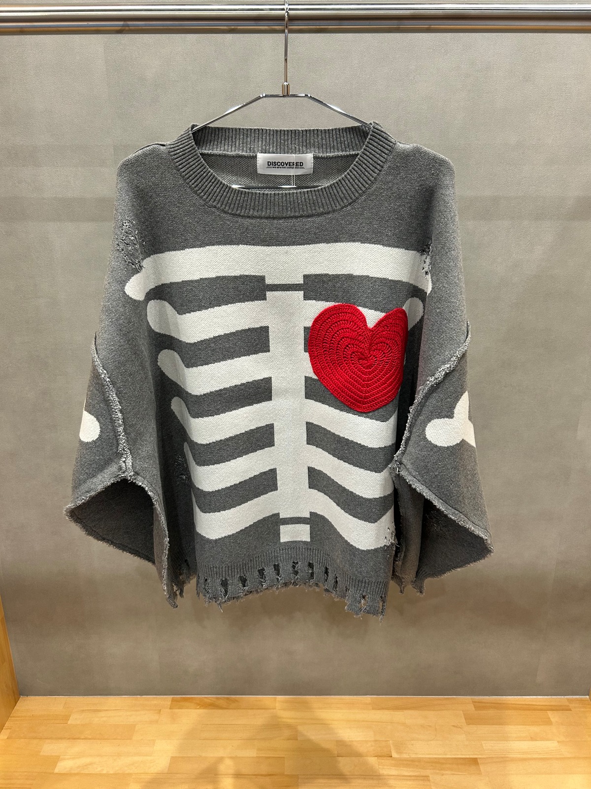 DISCOVERED ディスカバード】BONE KNIT GRAY | delhezi