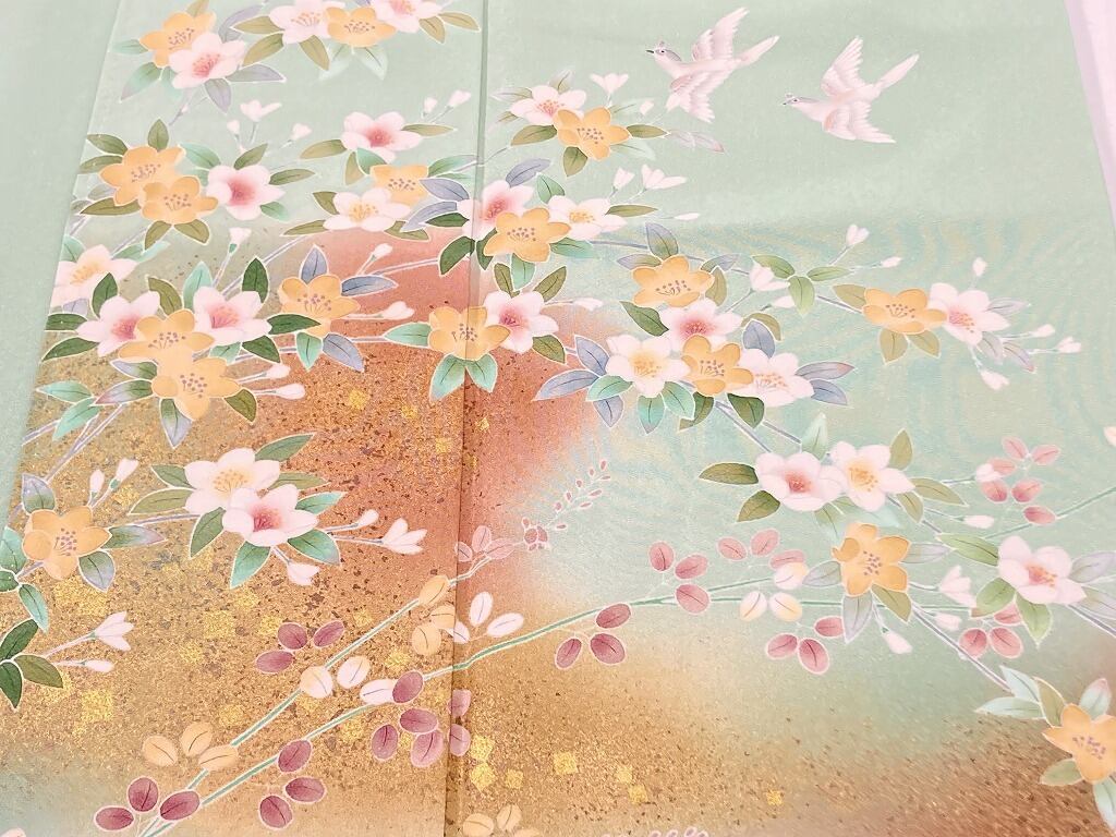 未使用 作家物 手描き友禅 本金箔 訪問着 四季の花々 椿 正絹 黄緑