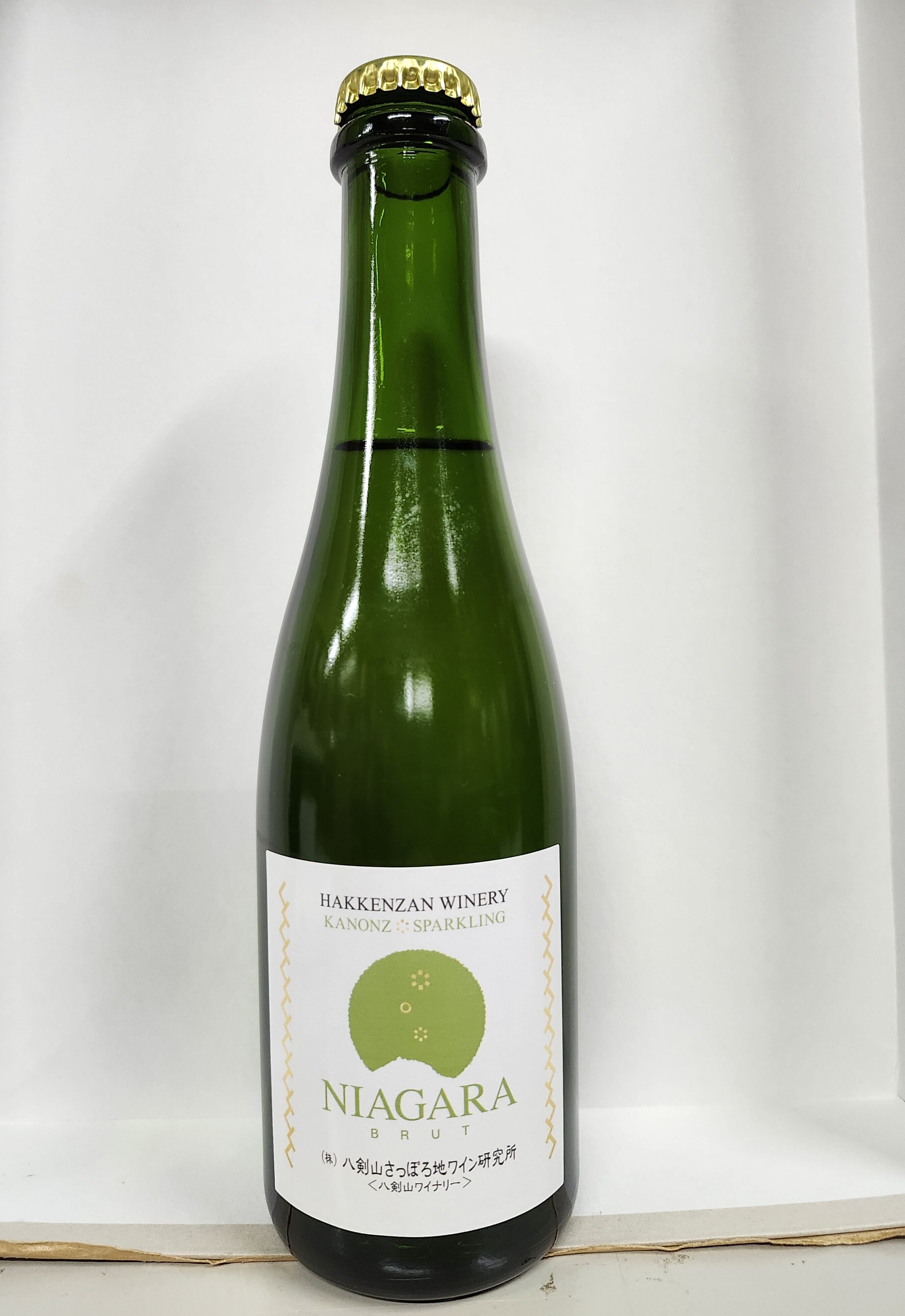 スパークリング | 八剣山ワイナリー