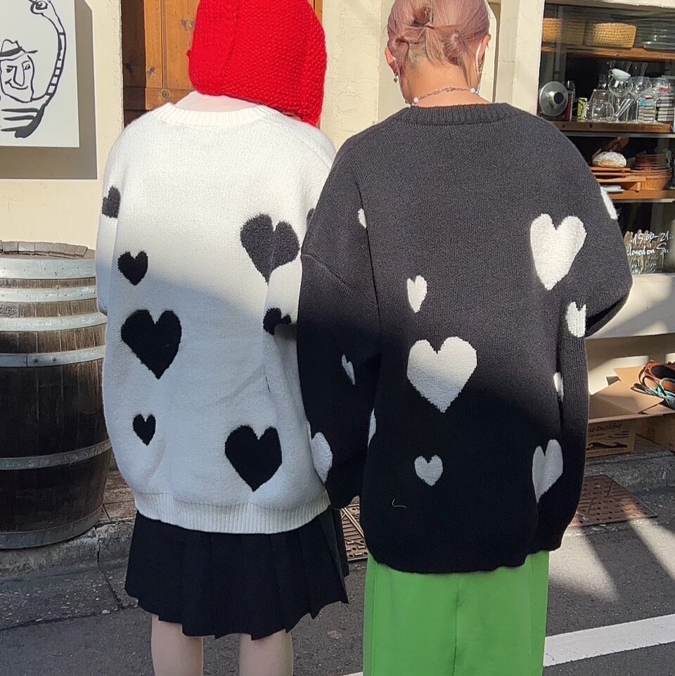 モノトーンハート柄ボリュームニットトップス_LN01749