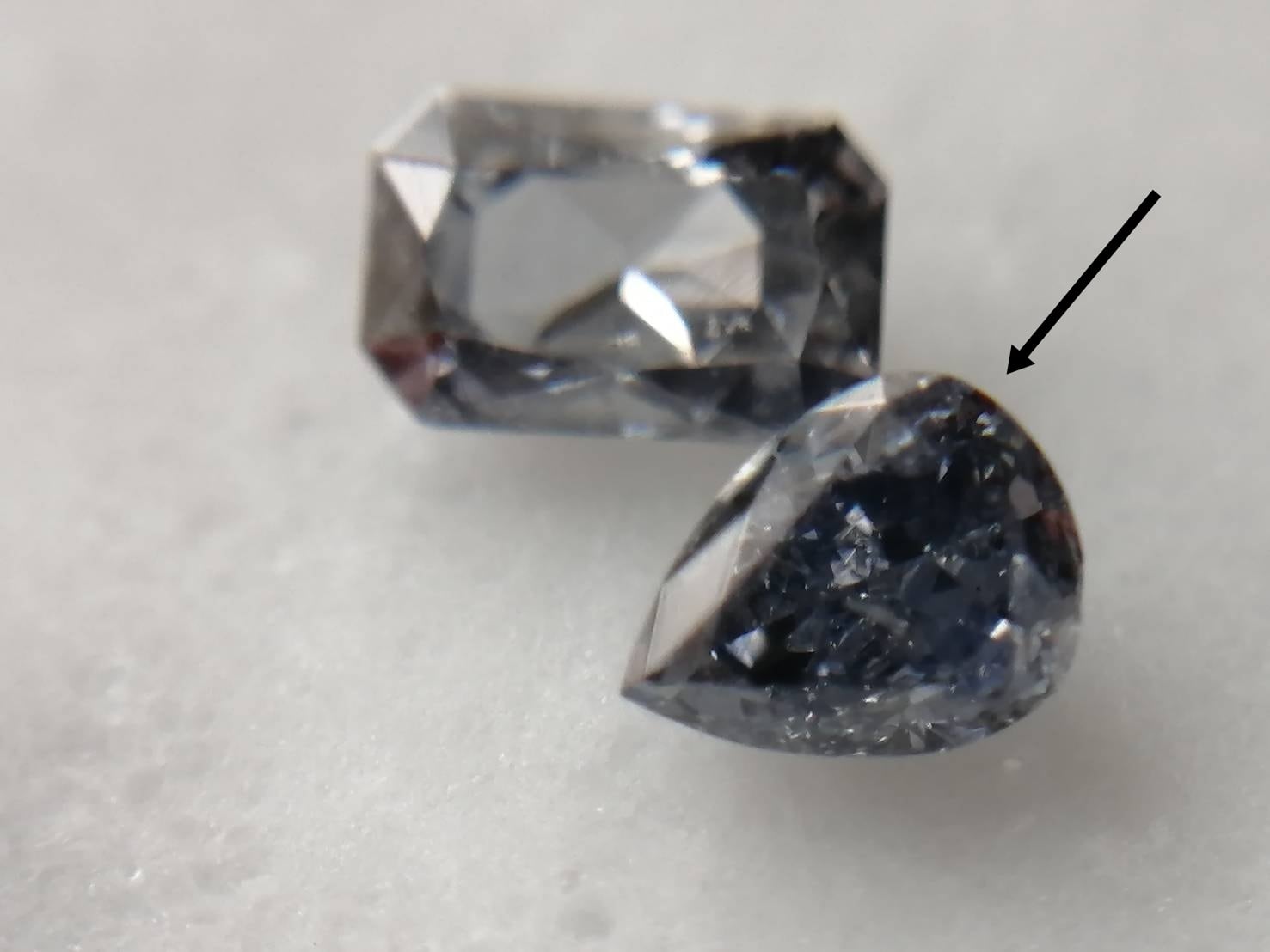 Fancy Blue VVS2 0.055ct 3mmx2mm AGT