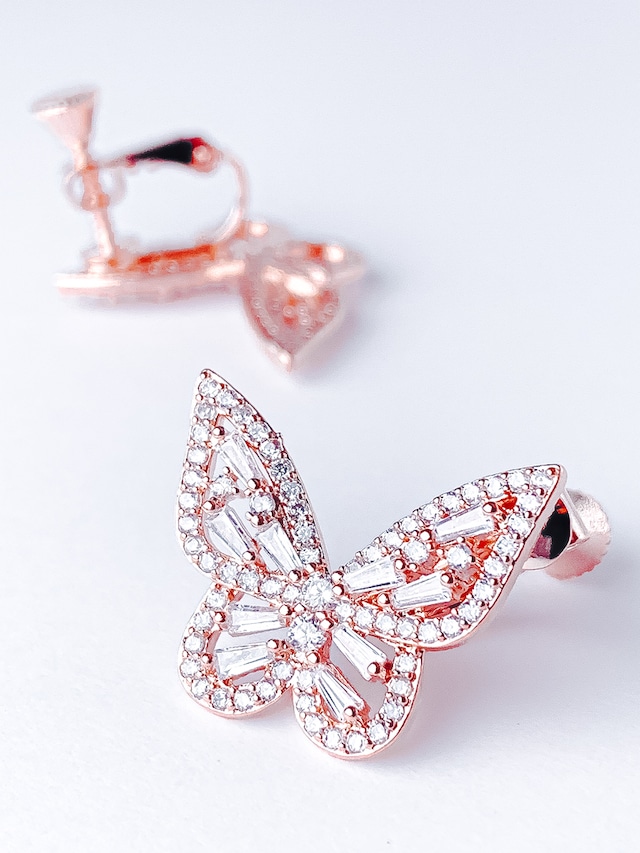 Crystal Butterfly (M size）イヤリングVer.