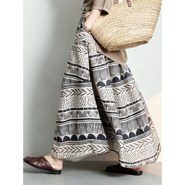 モノトーンパターンスカート 　B0039