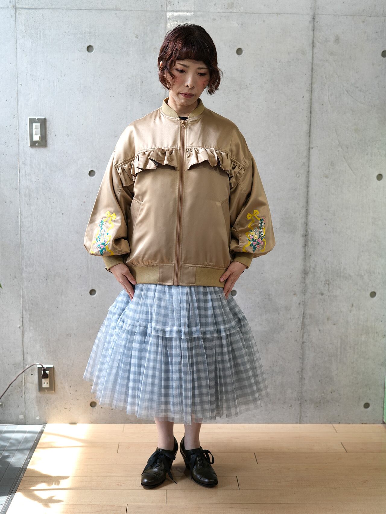 刺繍フリルジャケット“Crafting Cats Frill Jacket” (Beige