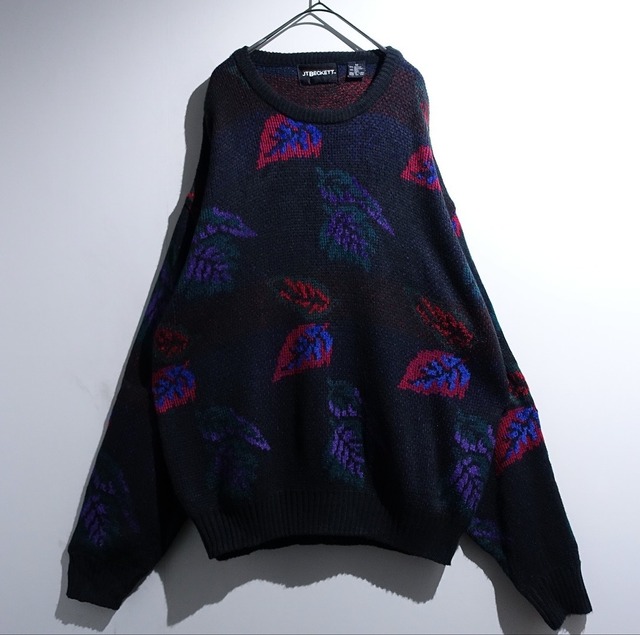 90s Black Fallen Leaf Motif Acrylic Knit